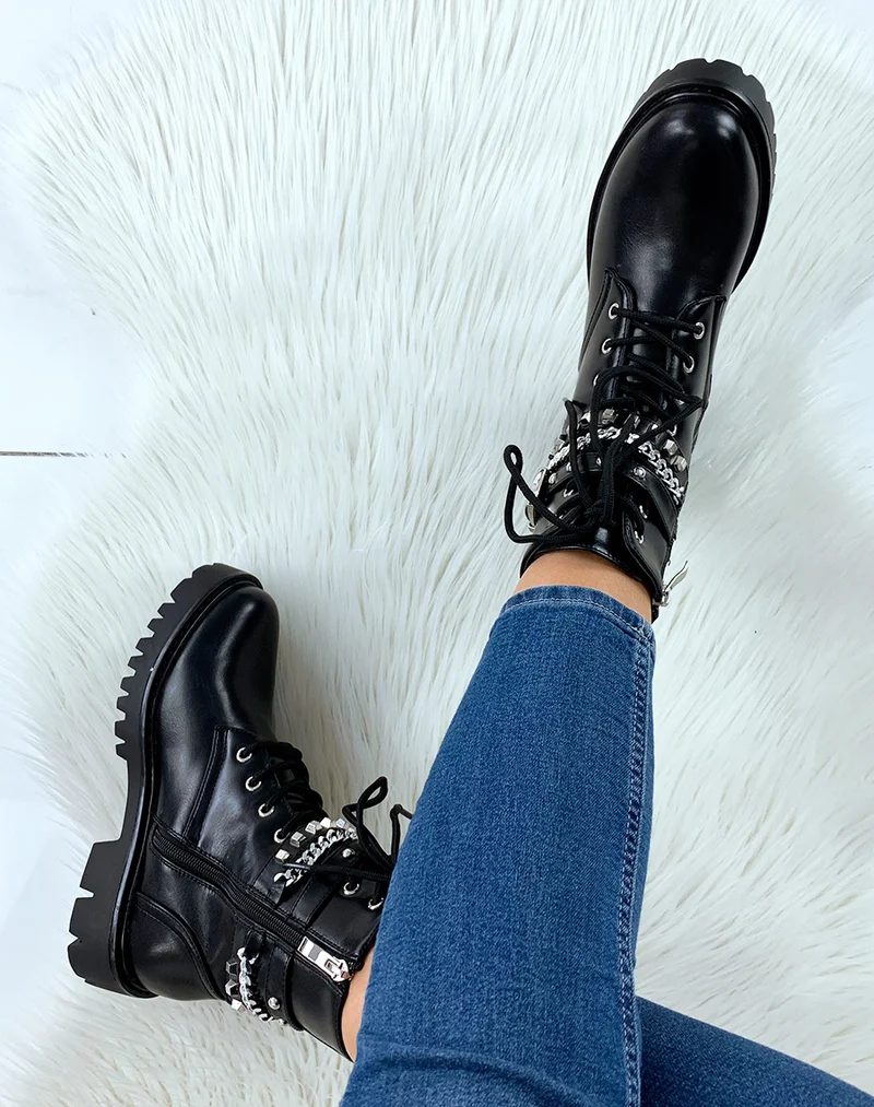 Bottines montantes noires à chaines