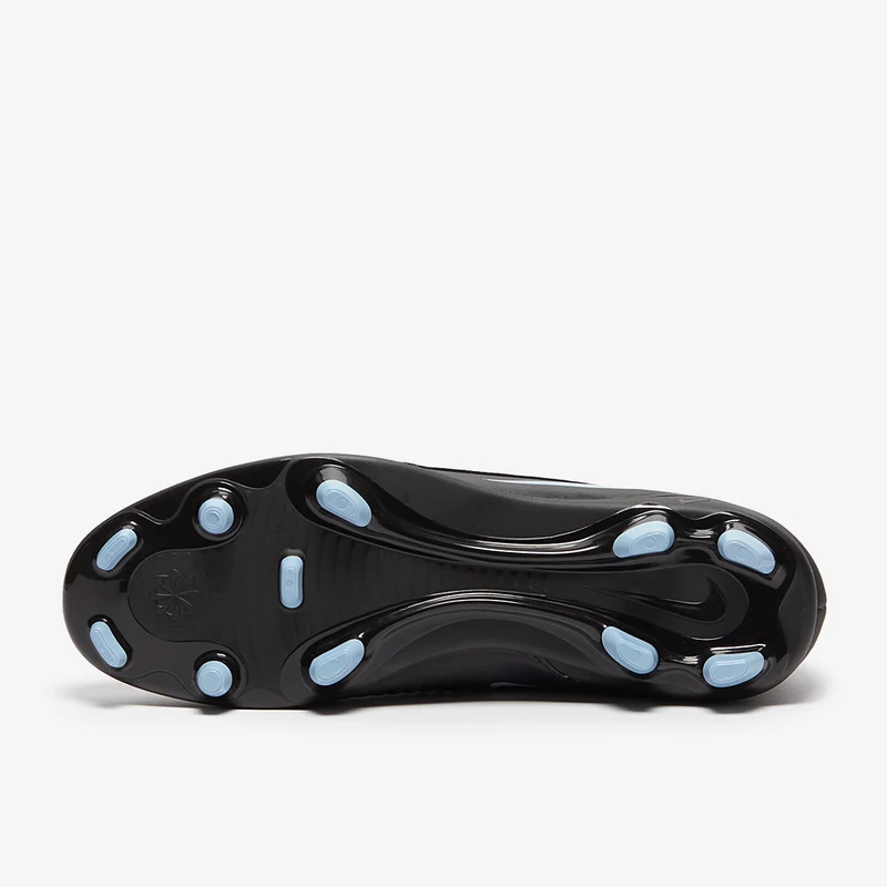 Nike Phantom 6 Club Low FG/MG