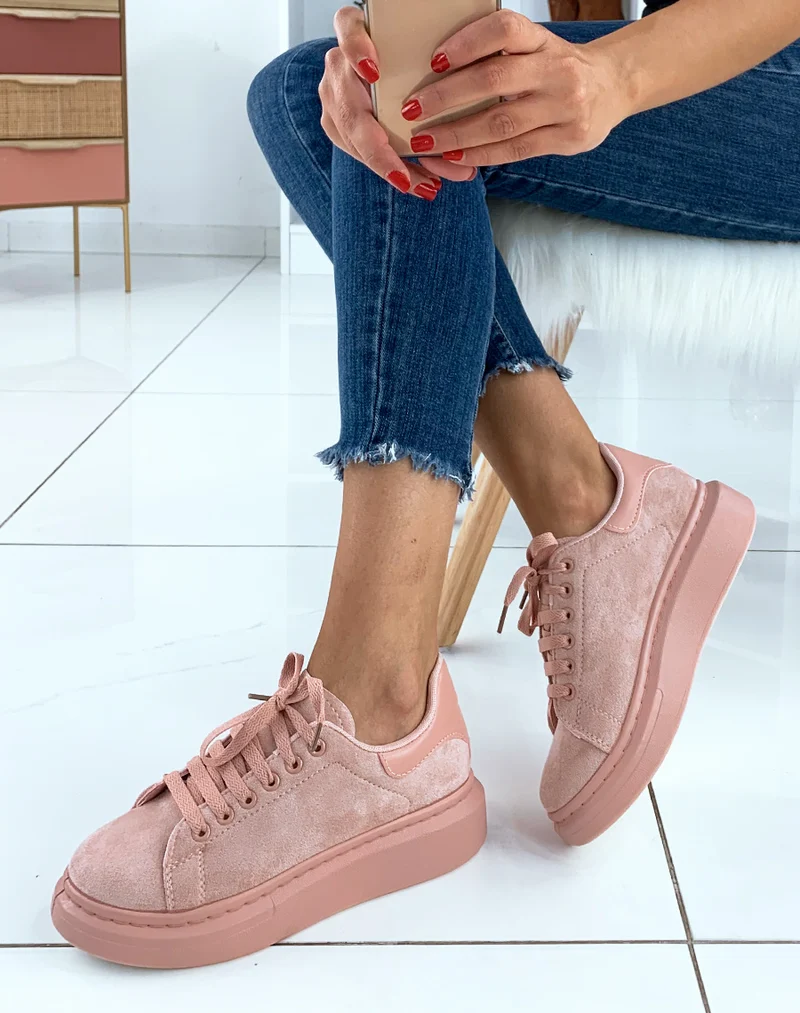 Baskets en suédine rose à plateforme