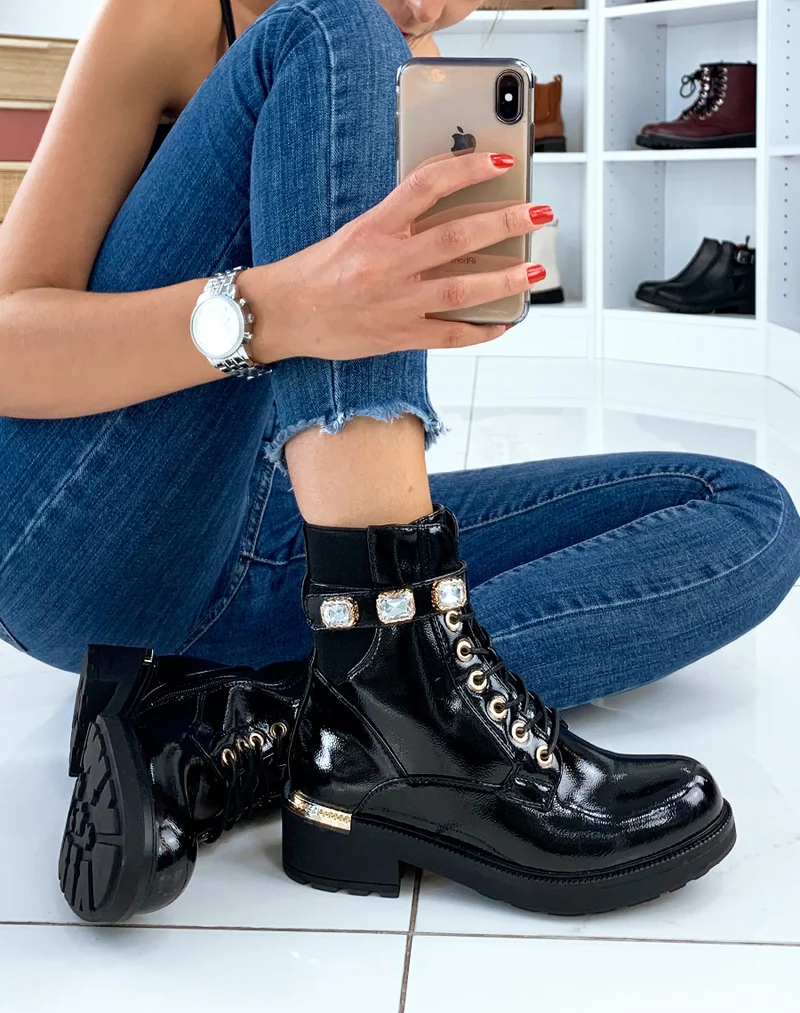Bottines vernies noires à strass