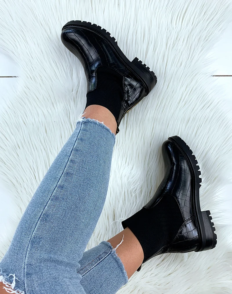 Bottines effet chaussettes noires en matière croco