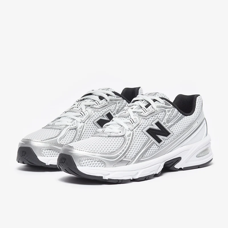 New Balance 740