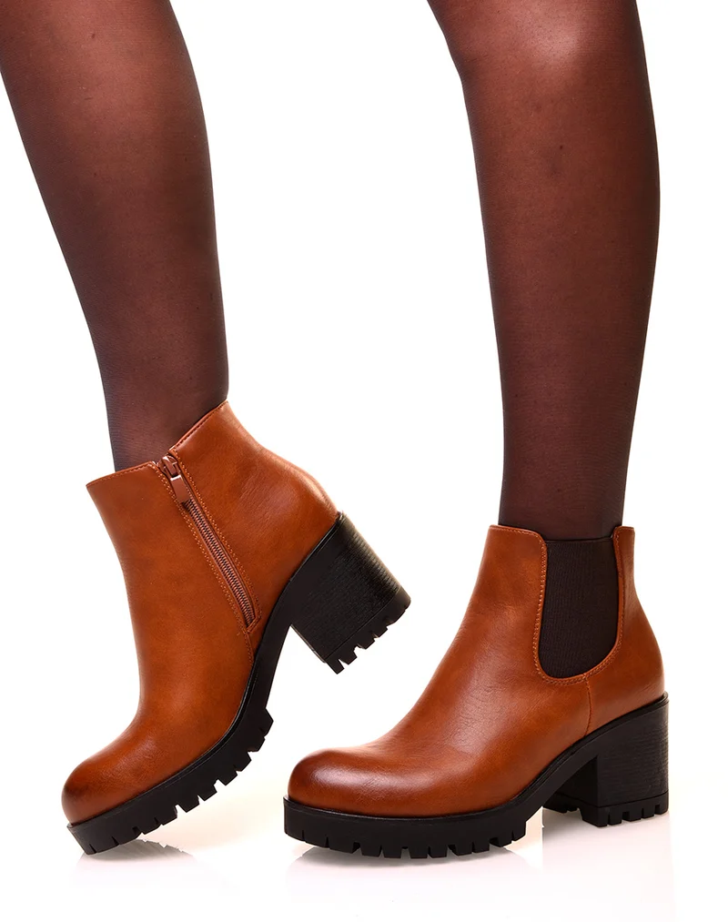 Chelsea boots camel à semelles crantées