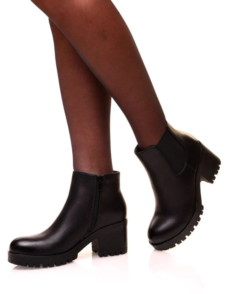 Chelsea boots noires à semelles crantées