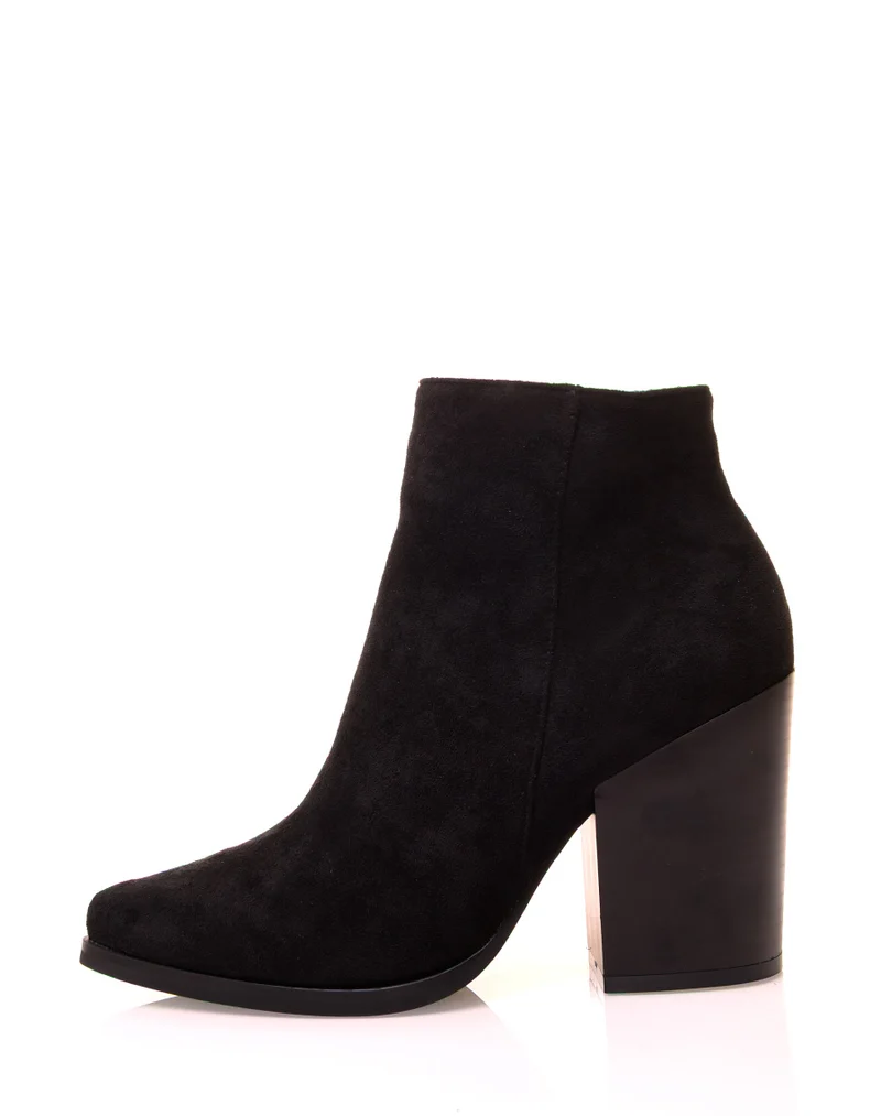 Bottines à talons et à bout pointu en suédine