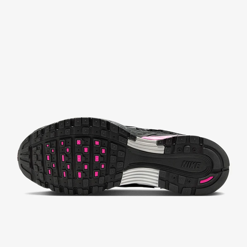 Nike Sportswear P-6000
