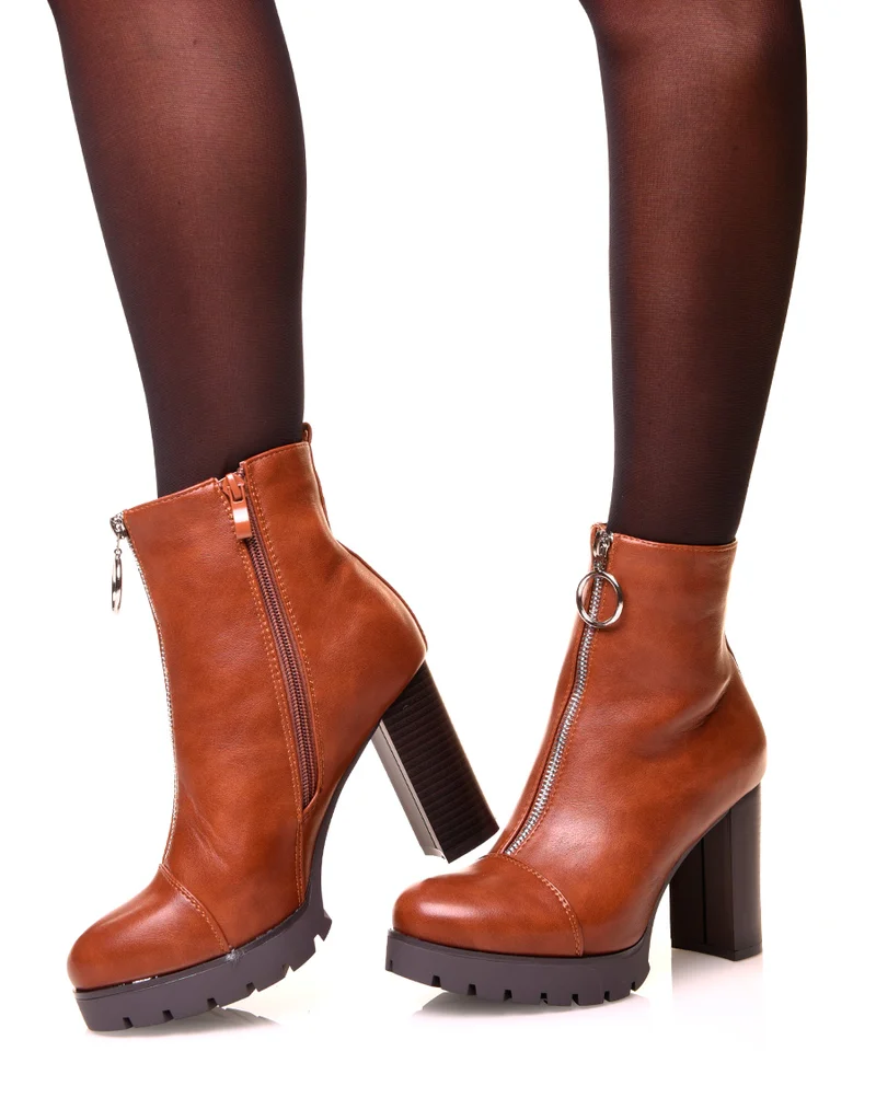 Bottines à talon camel zippé à l’avant