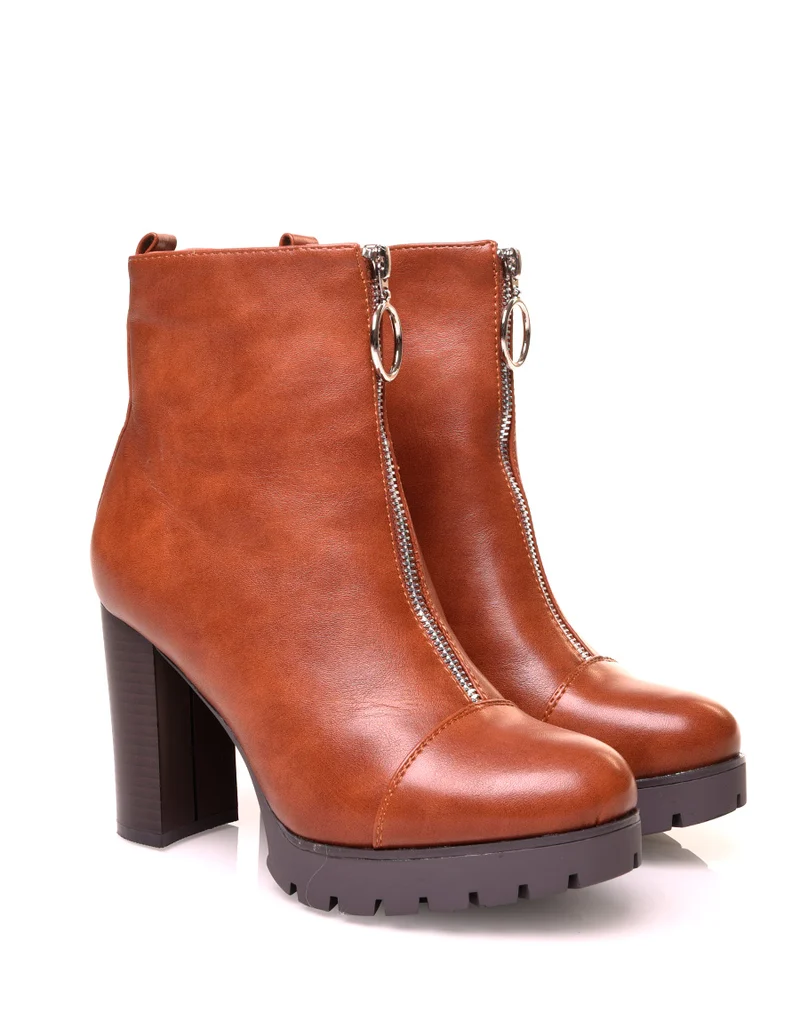 Bottines à talon camel zippé à l’avant