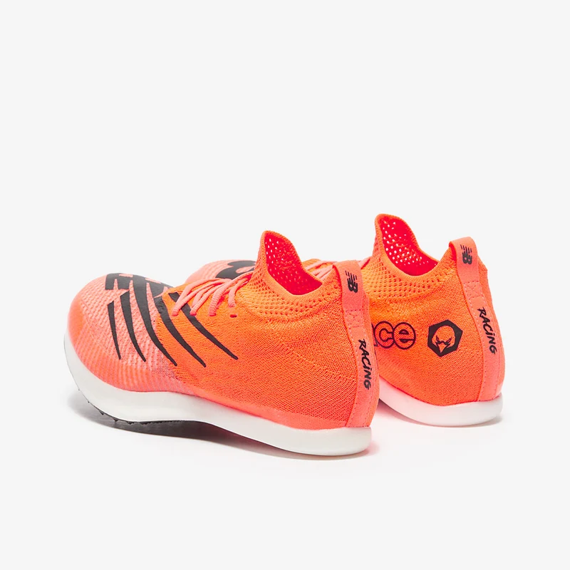 New Balance FuelCell MD-X à Pointes