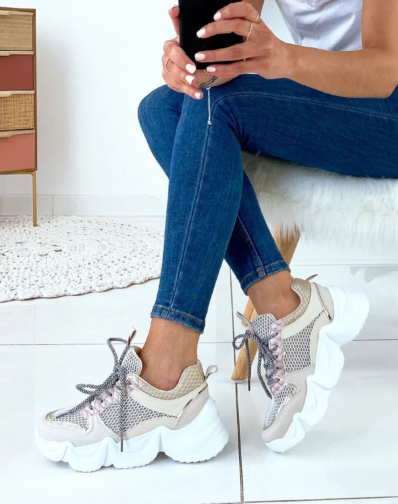 Baskets beiges
