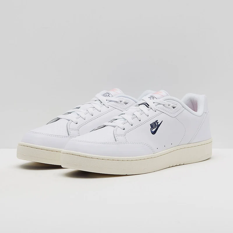 Nike Grandstand II