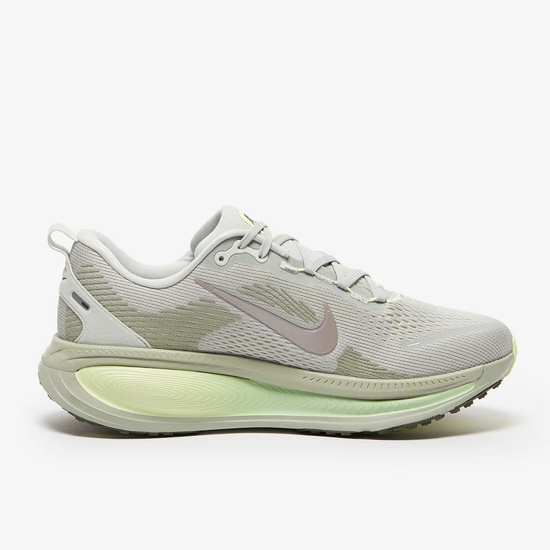 Nike Vomero 18