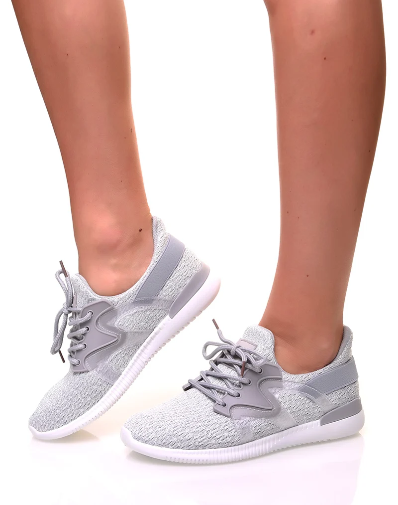 Baskets en toile texturée grise à empiècements multiples