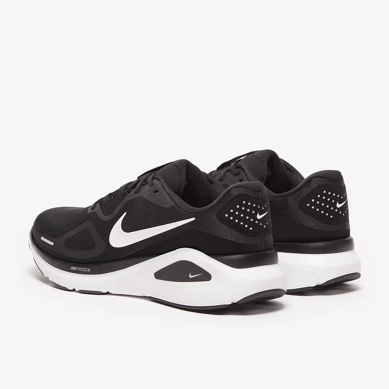 Nike Structure 26