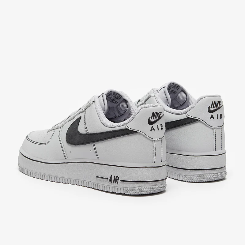 Nike Air Force 1 '07 LV8