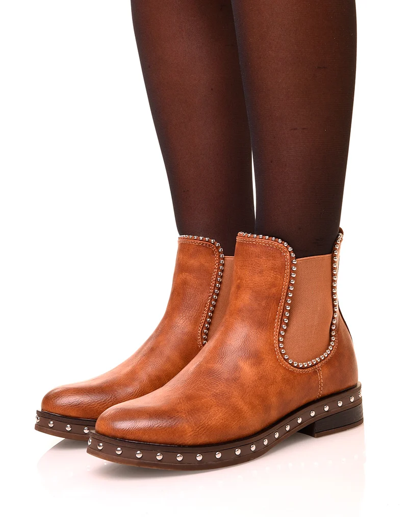 Chelsea boots camelles à détails perles