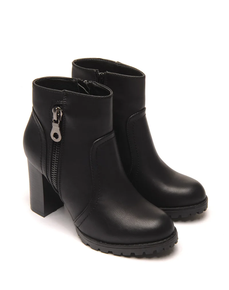 Bottines à talons noires hautes