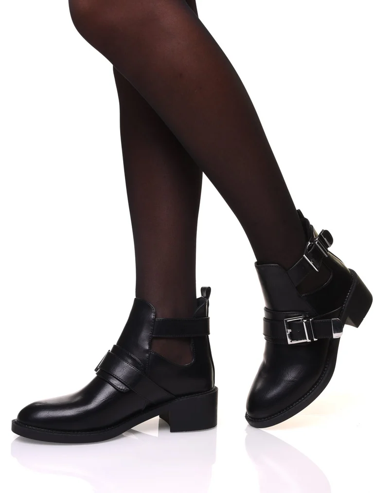 Bottines noires ajourées à sangle décorative