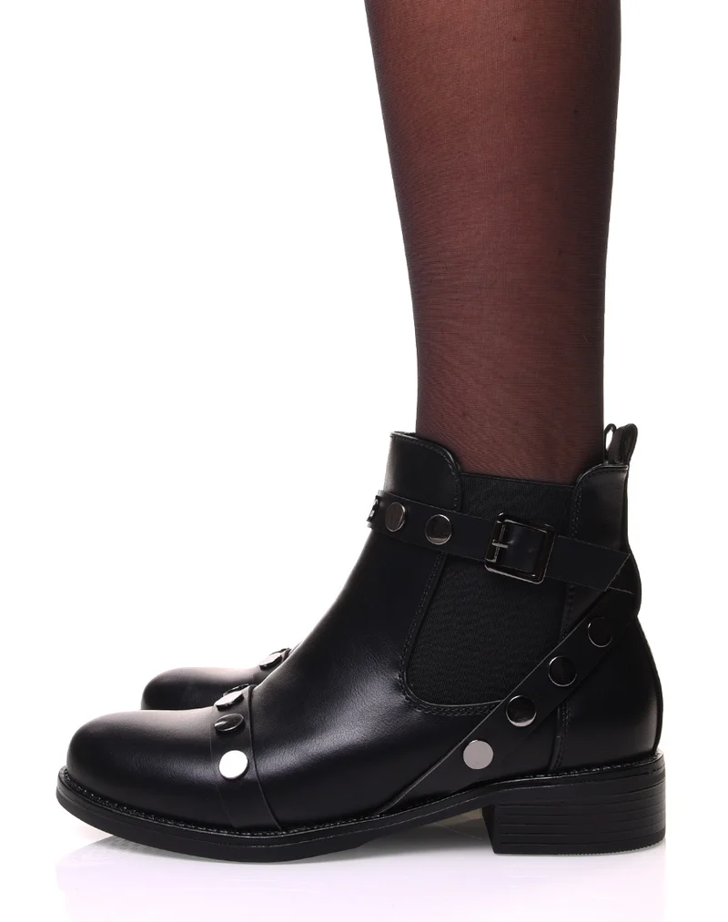 Bottines noires à sangles et détails cloutés