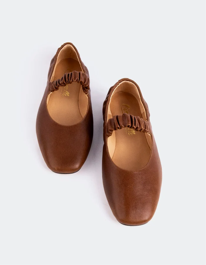 Miah Tan Leather