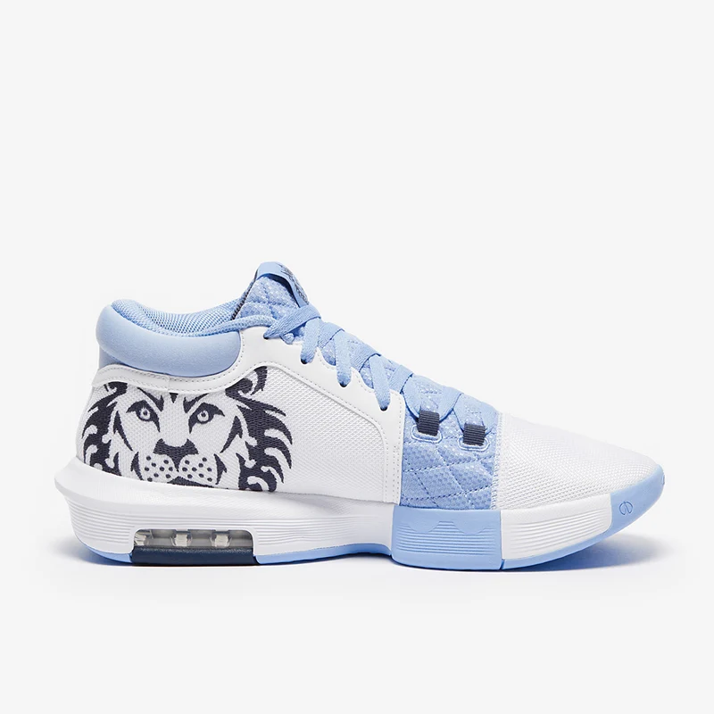 Nike Chaussure de basket LeBron Witness VIII