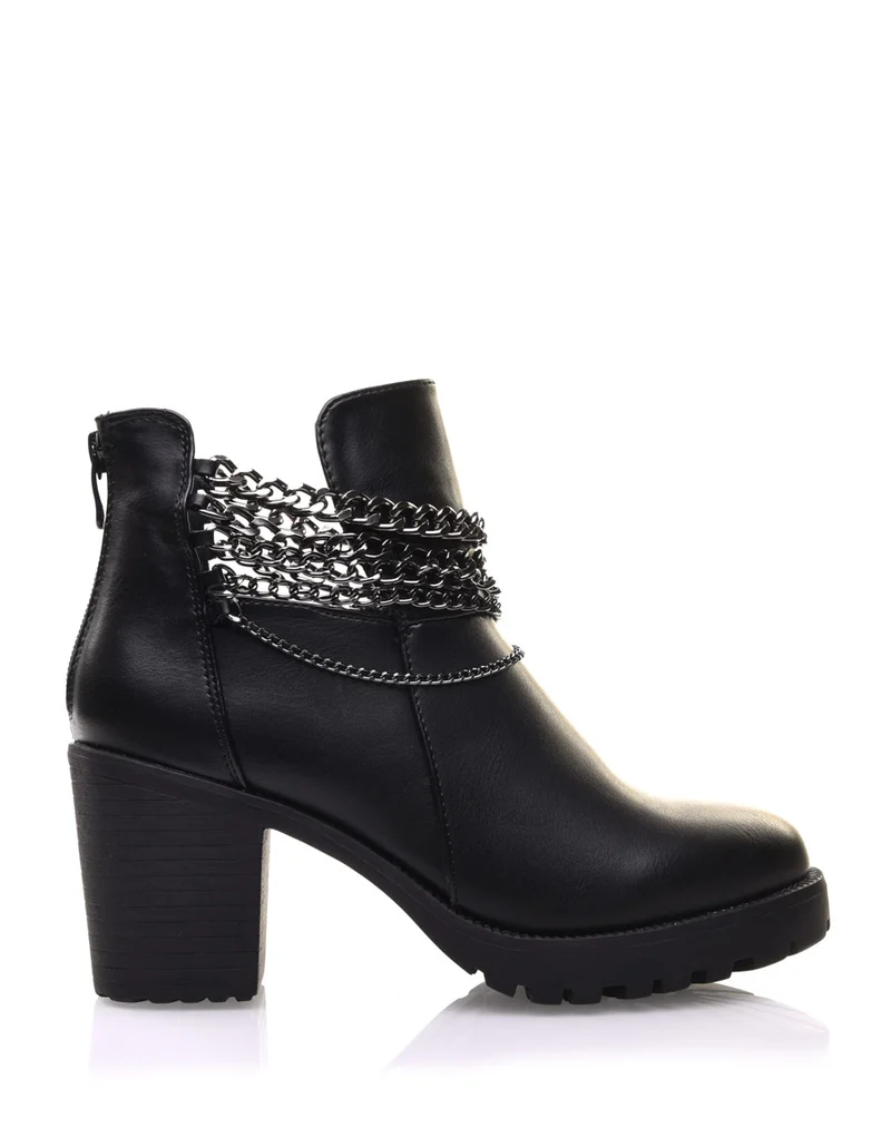 Bottines noires avec des chaines