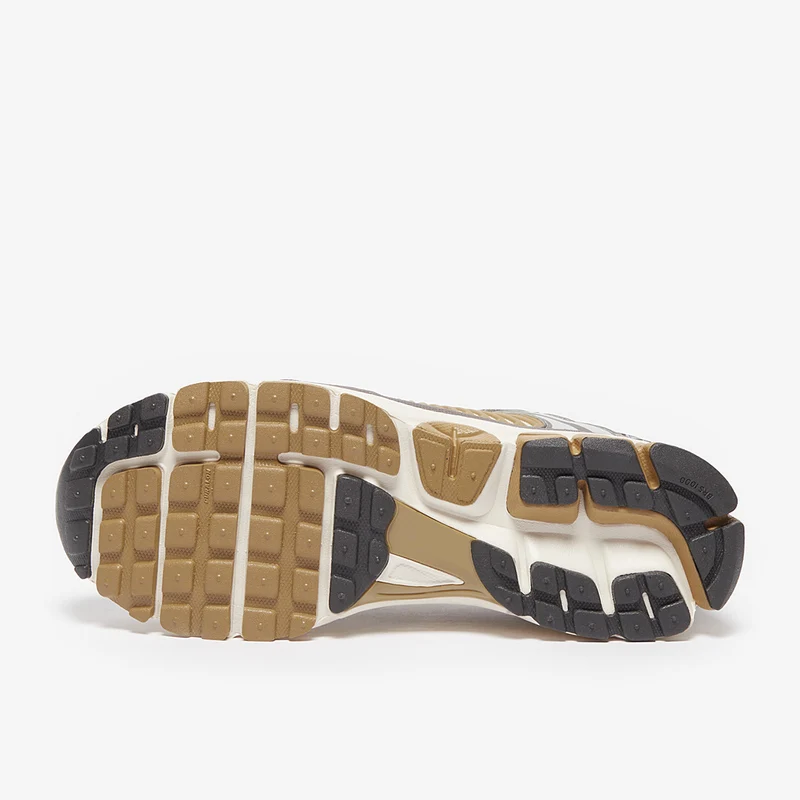Nike Sportswear Zoom Vomero 5