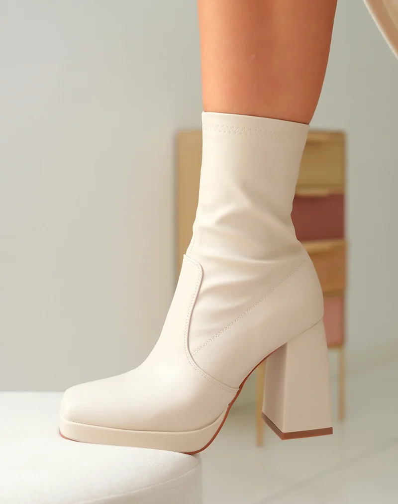 Bottines Beiges Effet Chaussette Femme à Talon Haut Asymétrique