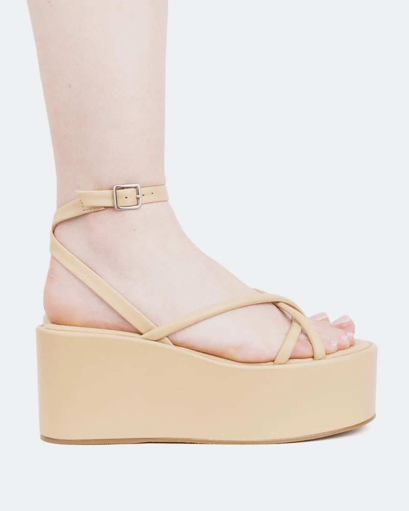 Dionira Camel Leather
