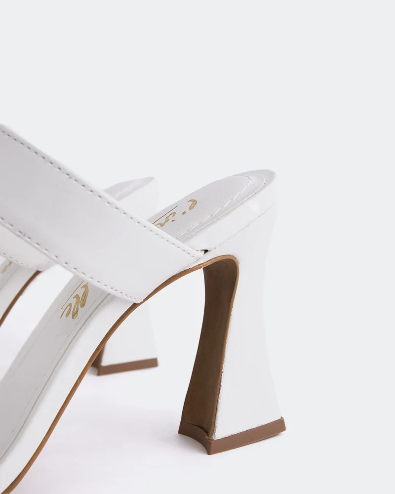 Ricarda White Leather