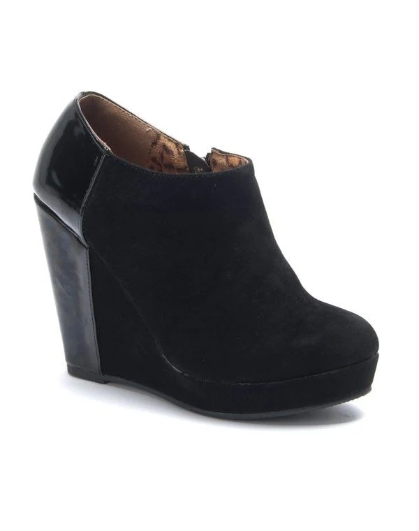 Chaussures femme Sinly: Bottines à talons compensés noire