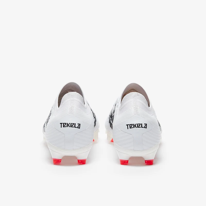 New Balance Tekela V4+ Pro Low-Cut FG