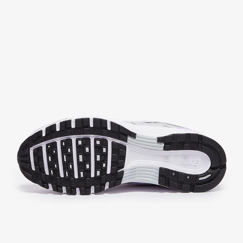 Nike Sportswear P-6000 pour Femme