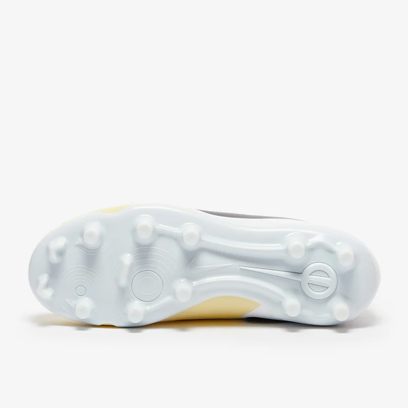 Nike Tiempo Legend X Club FG/MG pour Enfant