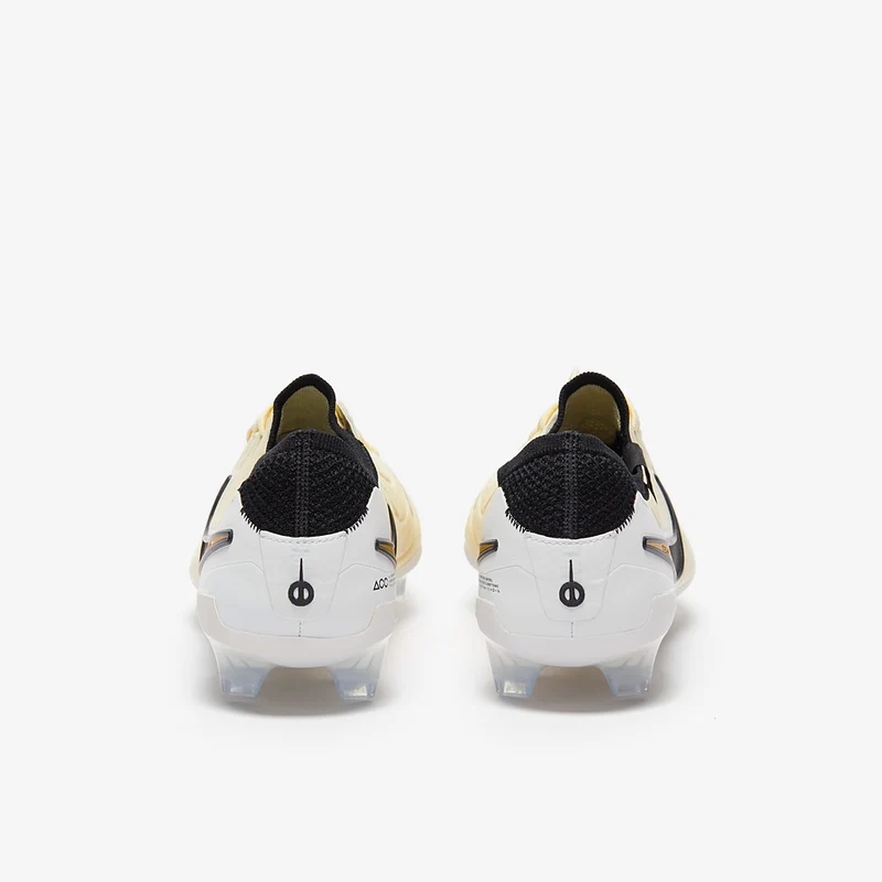 Nike Chaussure de foot à crampons pour terrain sec Tiempo Le