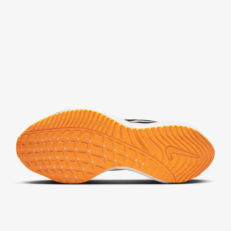 Nike ZoomX Vomero 16