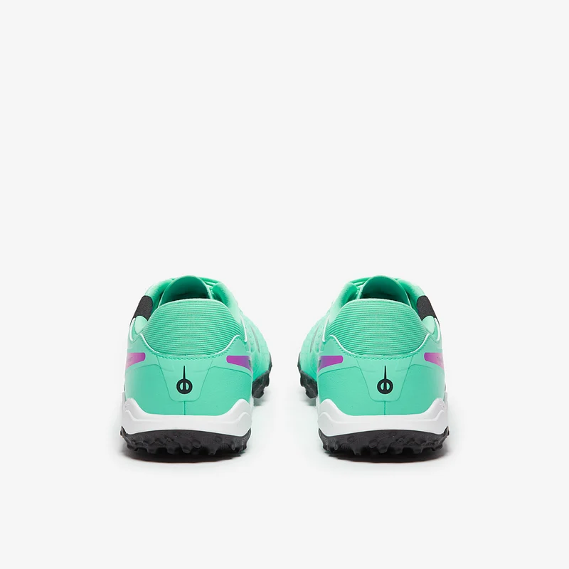 Nike Chaussure de foot basse pour surface synthétique Tiempo