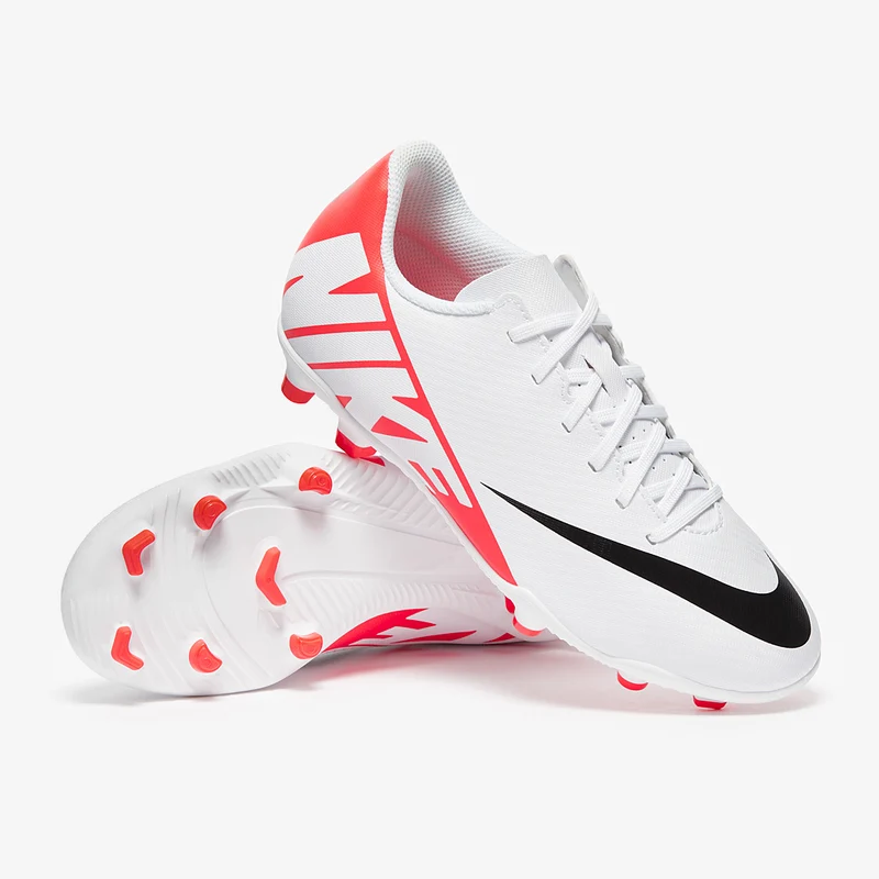 Nike Chaussure de foot basse à crampons multi