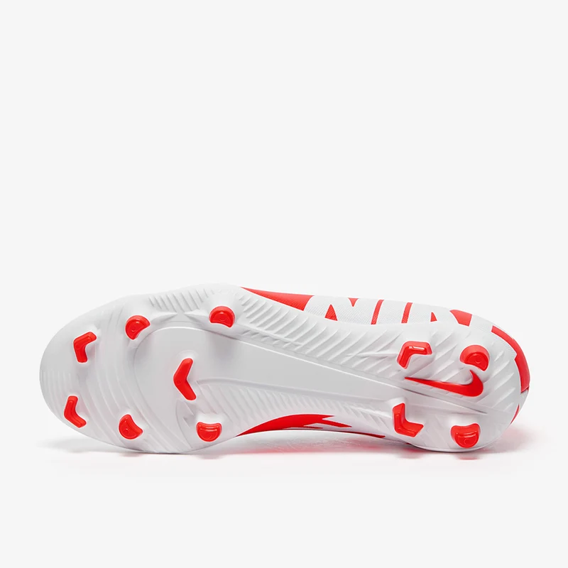 Nike Chaussure de foot basse à crampons multi
