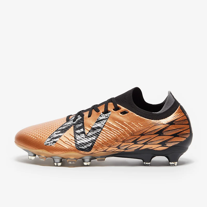 New Balance Tekela V4 Low-Cut Laced Pro FG