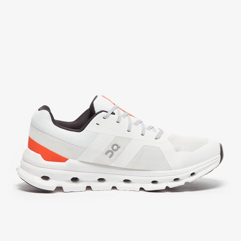 On Cloudrunner - Blanc