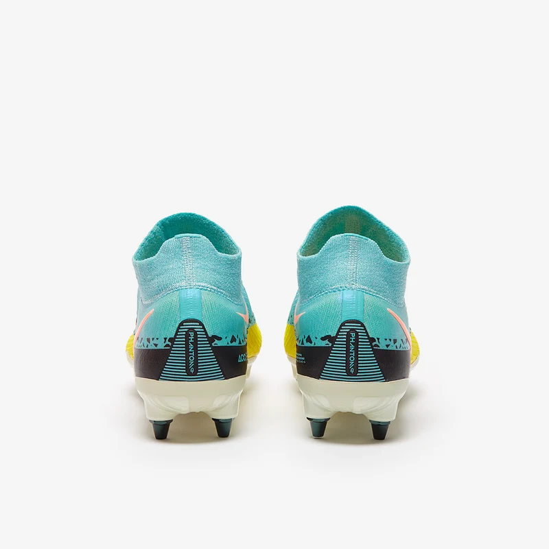 Nike Phantom GT2 Dynamic Fit Elite SG-Pro Player Edition