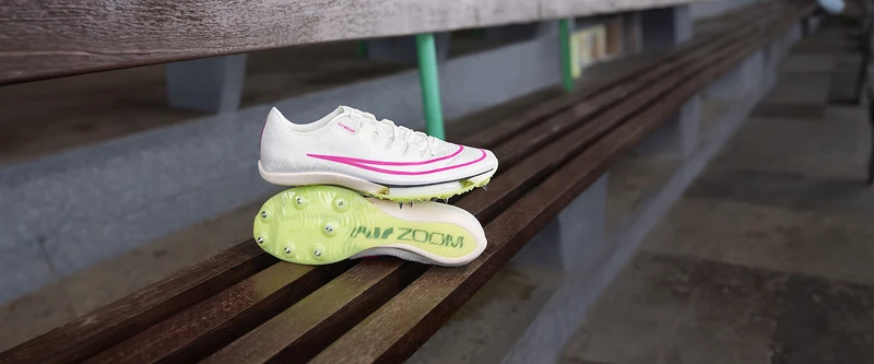 Nike Chaussure de sprint à pointes Air Zoom Maxfly
