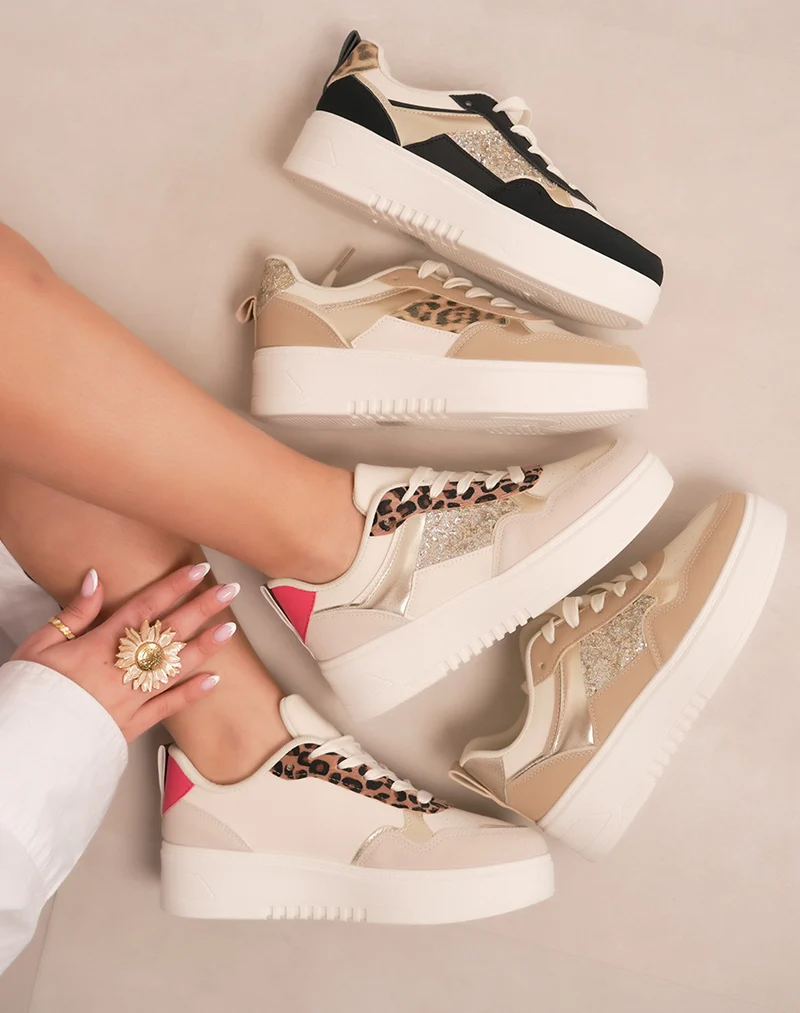 Baskets femme beiges et léopard tendance avec paillettes dorées et détail rose fluo