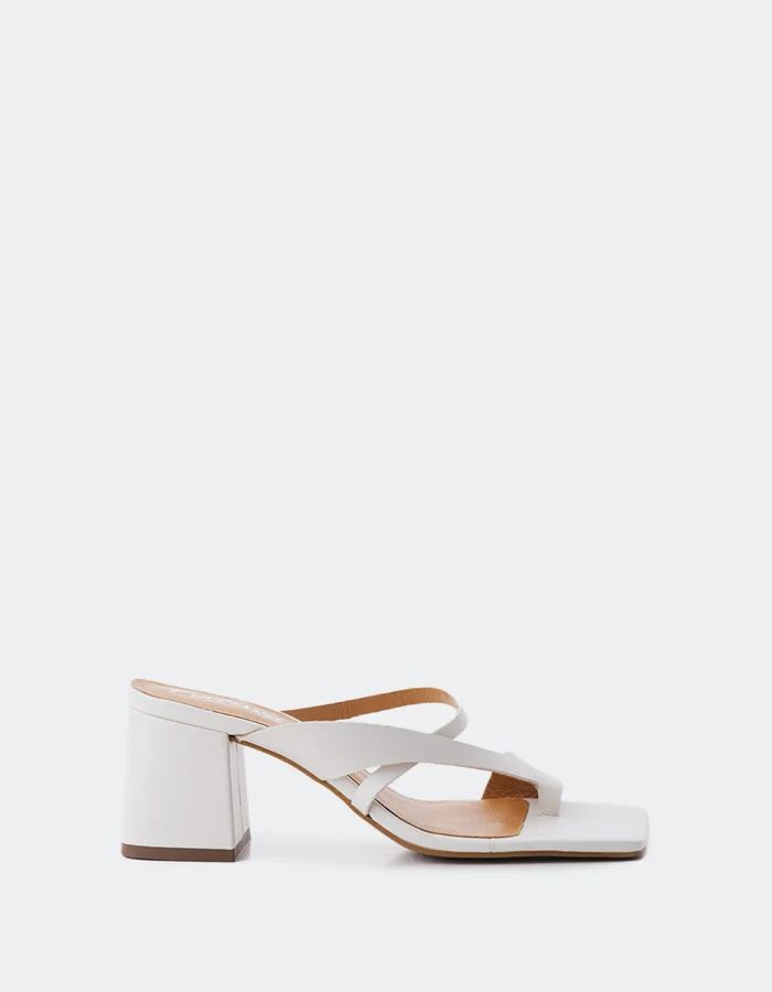 Barriada Off White Leather