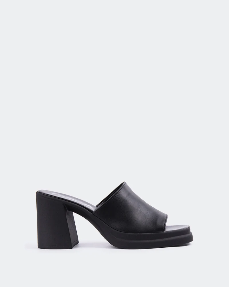 Arezzo Black Leather