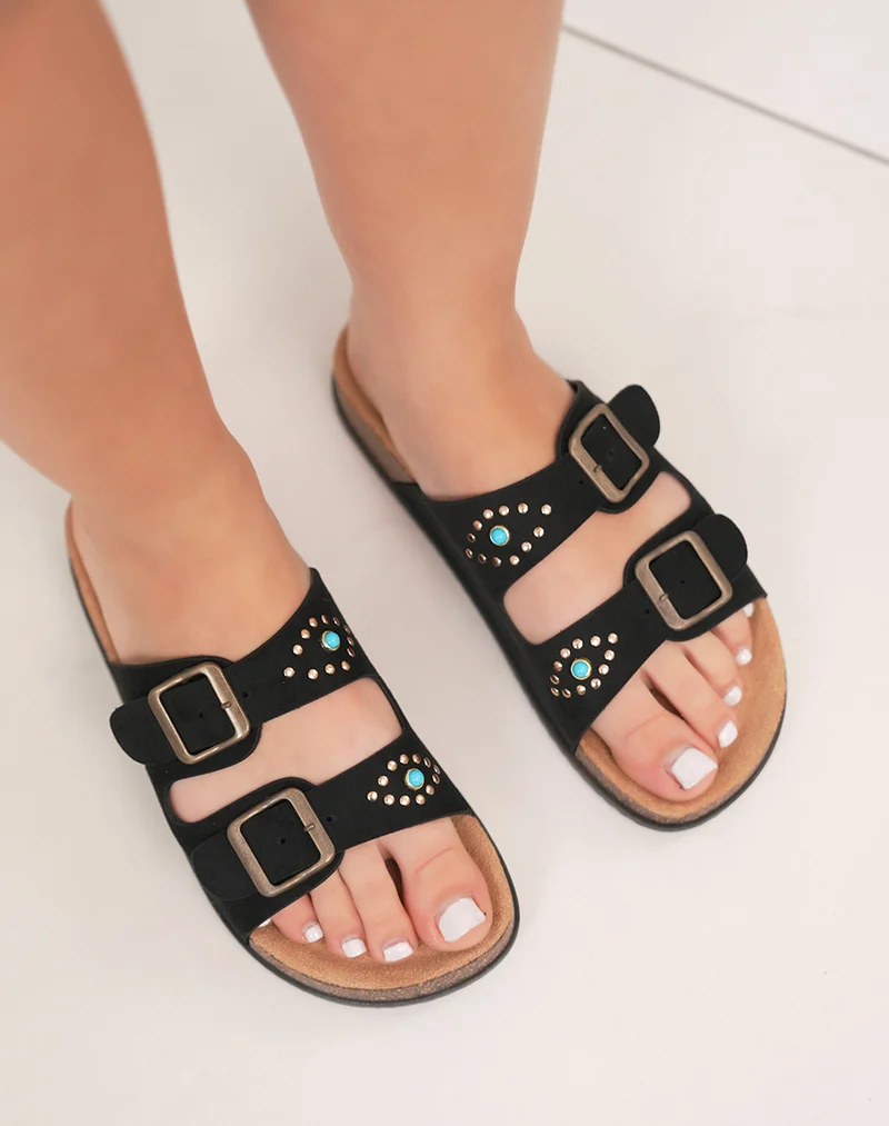 Mules femme noires tendance avec brides à bijoux œil doré et bleu