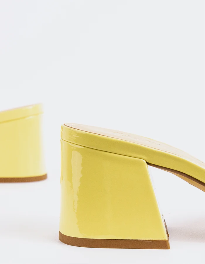 Clarabelle Yellow Patent