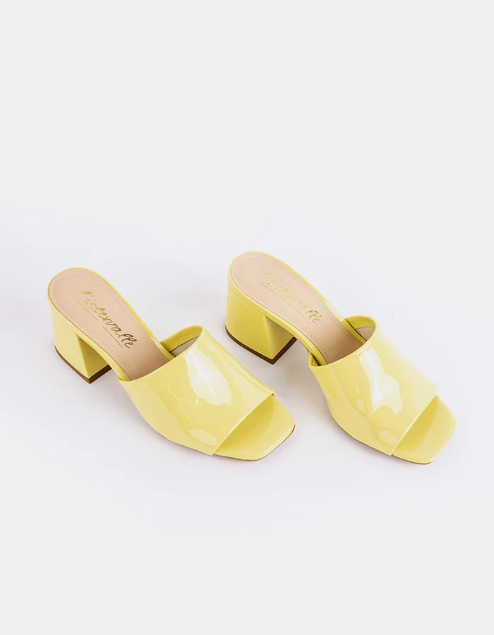 Clarabelle Yellow Patent