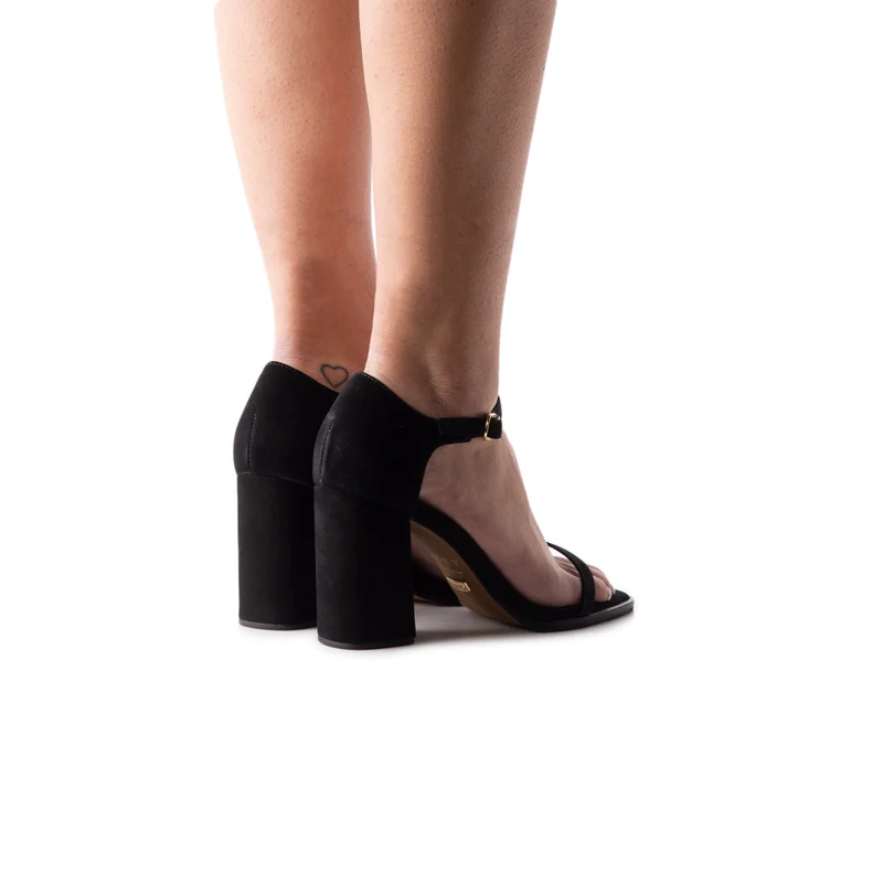 Moscato Black Nubuck